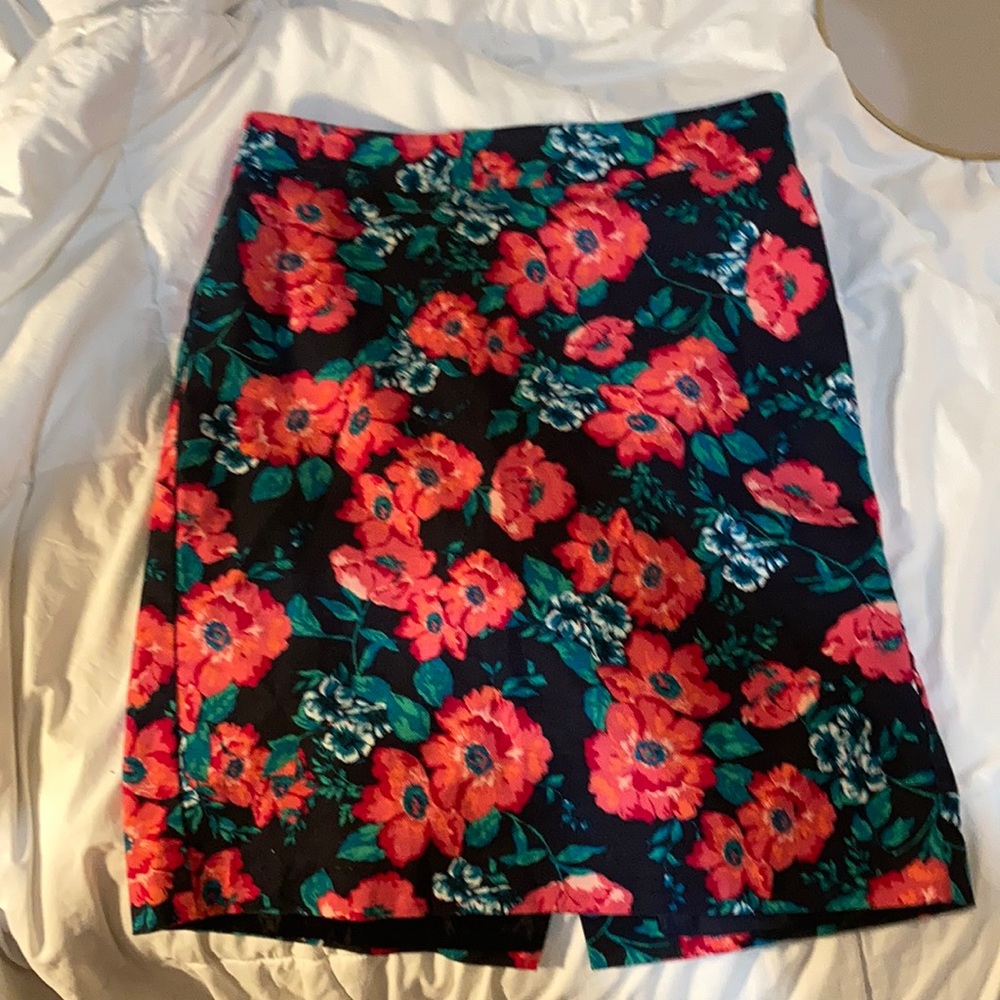 Ann Taylor Floral Pencil Skirt